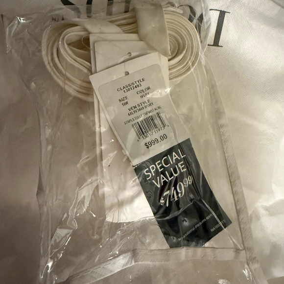 David Brudal Wedding Dress 16w - Picture 4 of 9